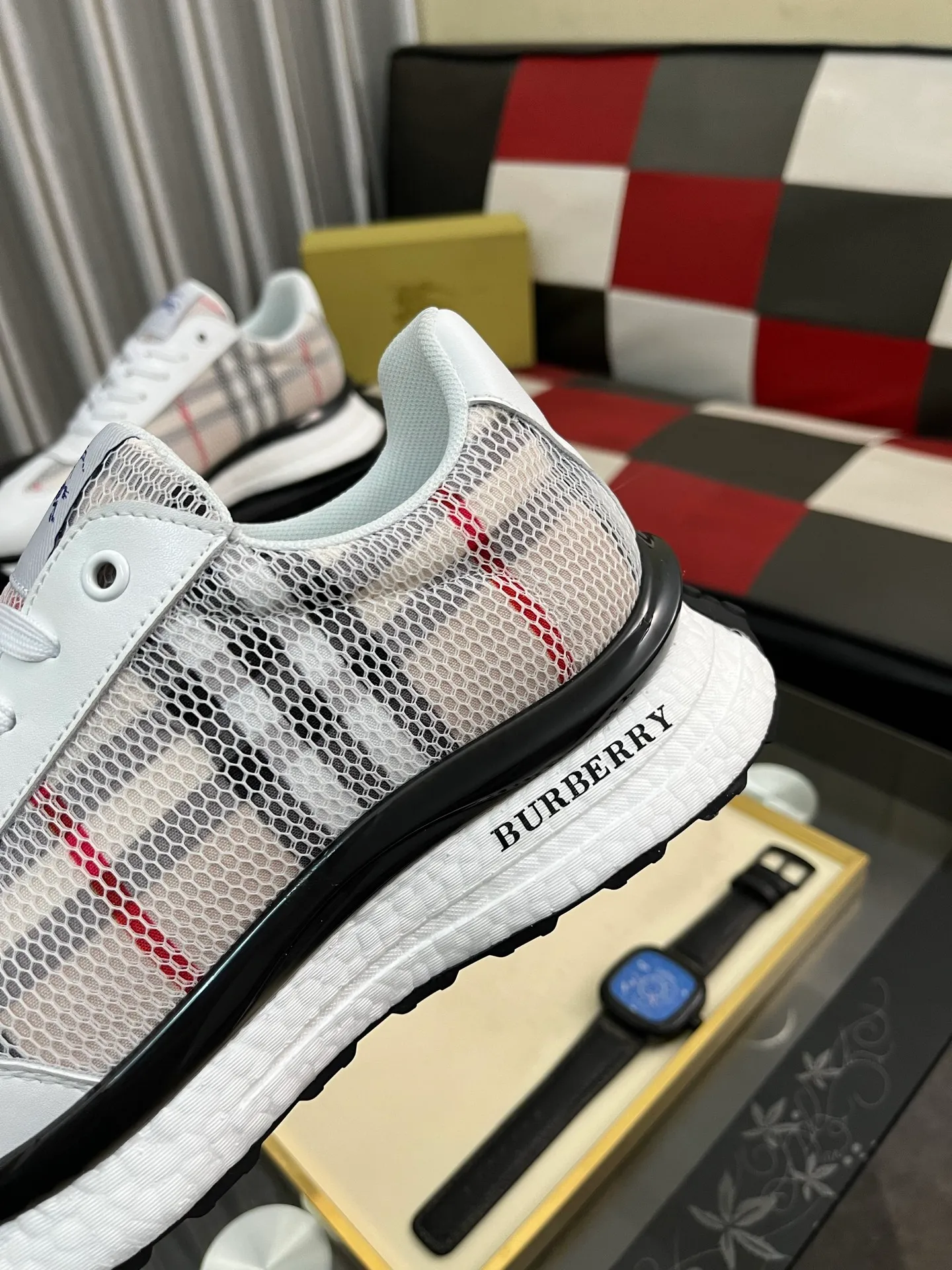 Men's shoes 💰438⌚️⌚️[BURBERRY] Burberry's authentic original high-end casual shoes🇨🇳Exquisite craftsmanship, this fabric is made of high mercerized fabric💯top layer🐷leather lining, suitable for drivers to drive🌴Original wear-resistant rubber outsole, versatile style, worth owning🍓Sizes 38-442️⃣Colors available